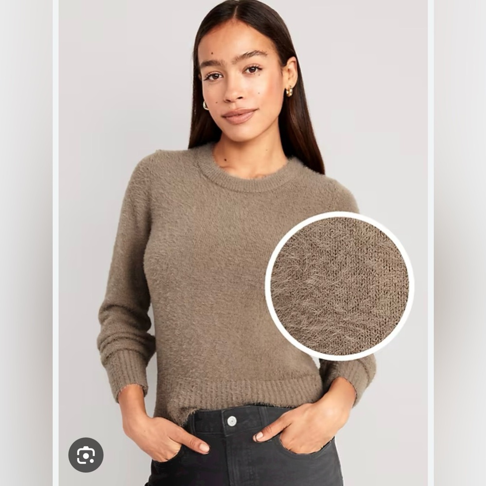 Old Navy soft fuzzy crewneck sweater - XS